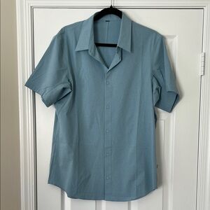 Lululemon Men's Blue Short Sleeve Button Down Shirt